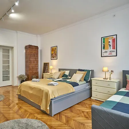 Διαμέρισμα Take One *